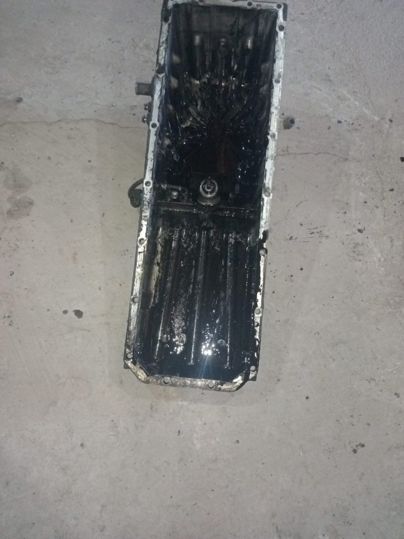 масляный поддон Renault Premium 1 поколение (1996 - 2005), 11.1 л., DCI 420, дизель, 560063258 - фото №1