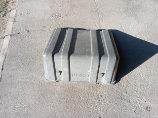 крышка аккумулятора IVECO, 030006000