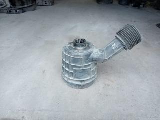 корпус воздушного фильтра Mercedes-Benz