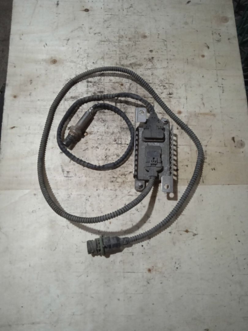 Датчик NOx DAF XF 105 1 поколение (2005 - 2013) - фото №1