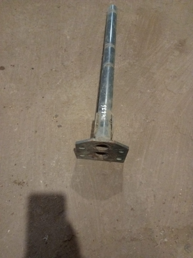 крепление ( кронштейн ) крыла Renault Magnum 1 поколение (1990 - 1997) - фото №1