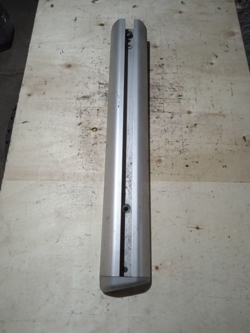 Направляющая спальника левая верхняя MAN TGA 1 поколение (2000 - 2008), 81639030291 - фото №1