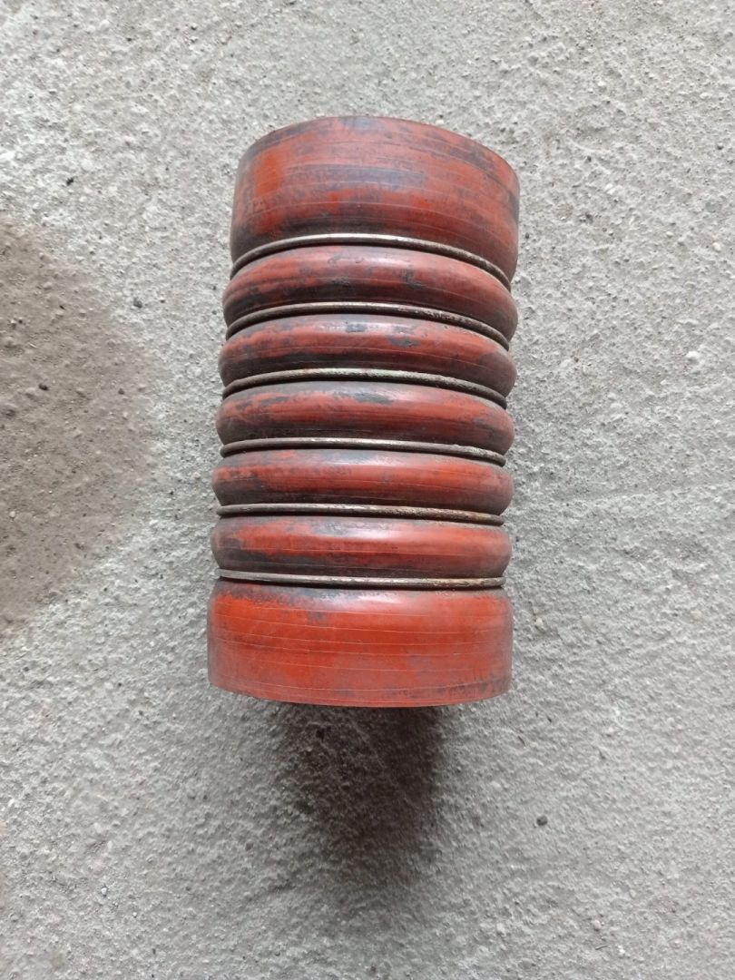 патрубок интеркулера MAN - фото №1