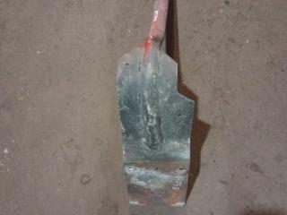 крепление ( кронштейн ) крыла Scania