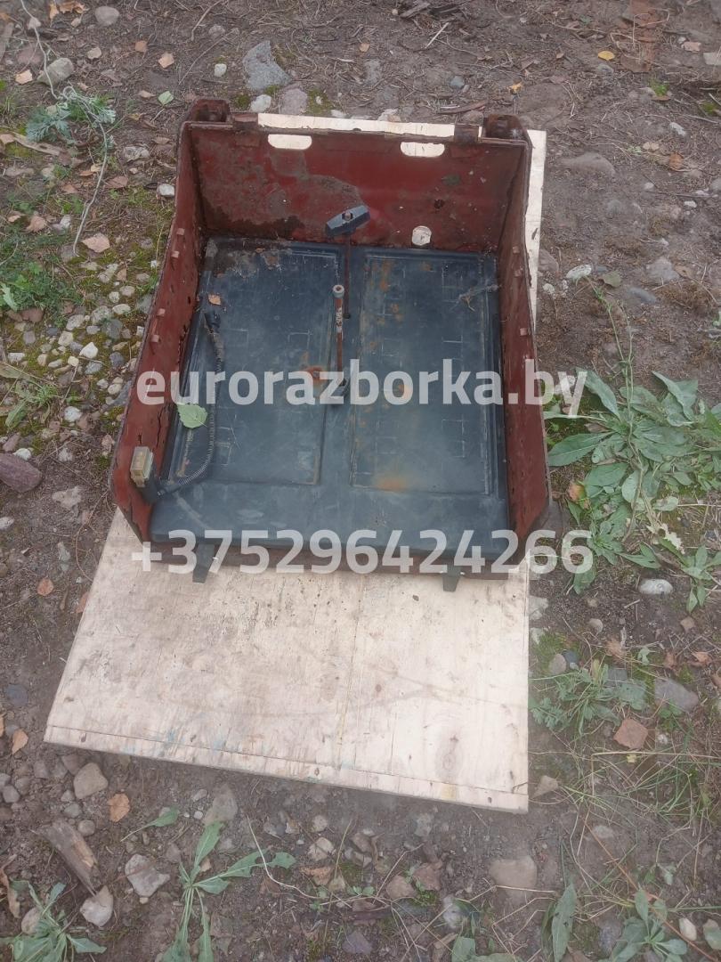 Ящик АКБ IVECO - фото №1