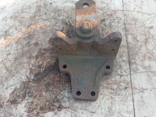 кронштейн рессоры Mercedes-Benz