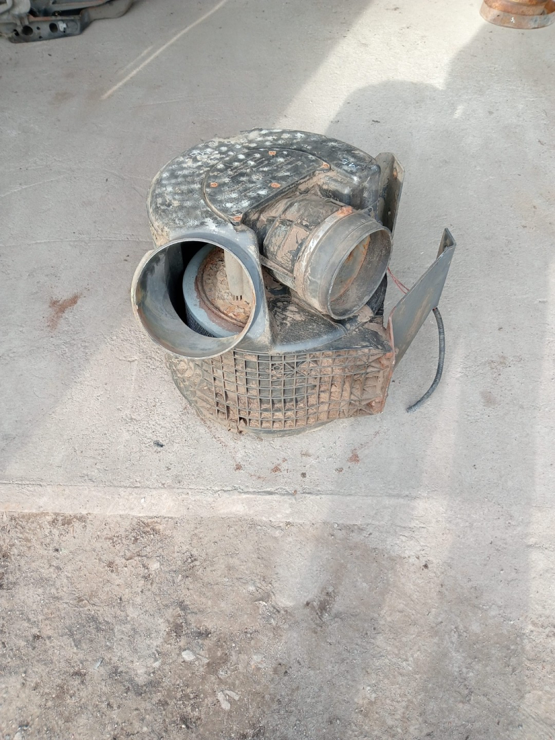 корпус воздушного фильтра Mercedes-Benz Actros 1 поколение (MP1) (1996 - 2003) - фото №1