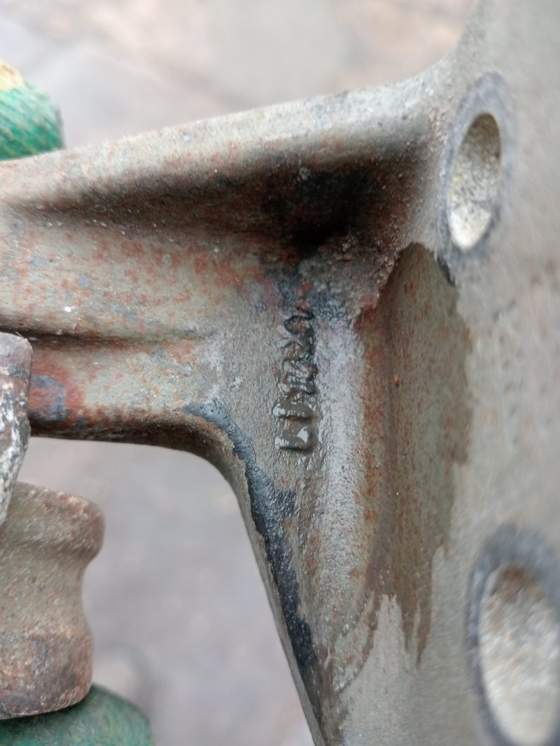 петля двери MAN TGS 1 поколение (2007 - 2025) - фото №1