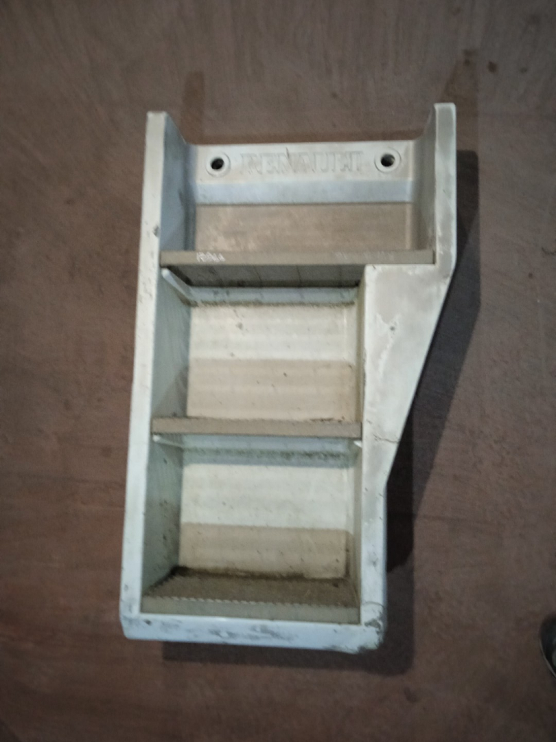 подножка Renault Magnum 2 поколение (1997 - 2001), 5000936143 - фото №1