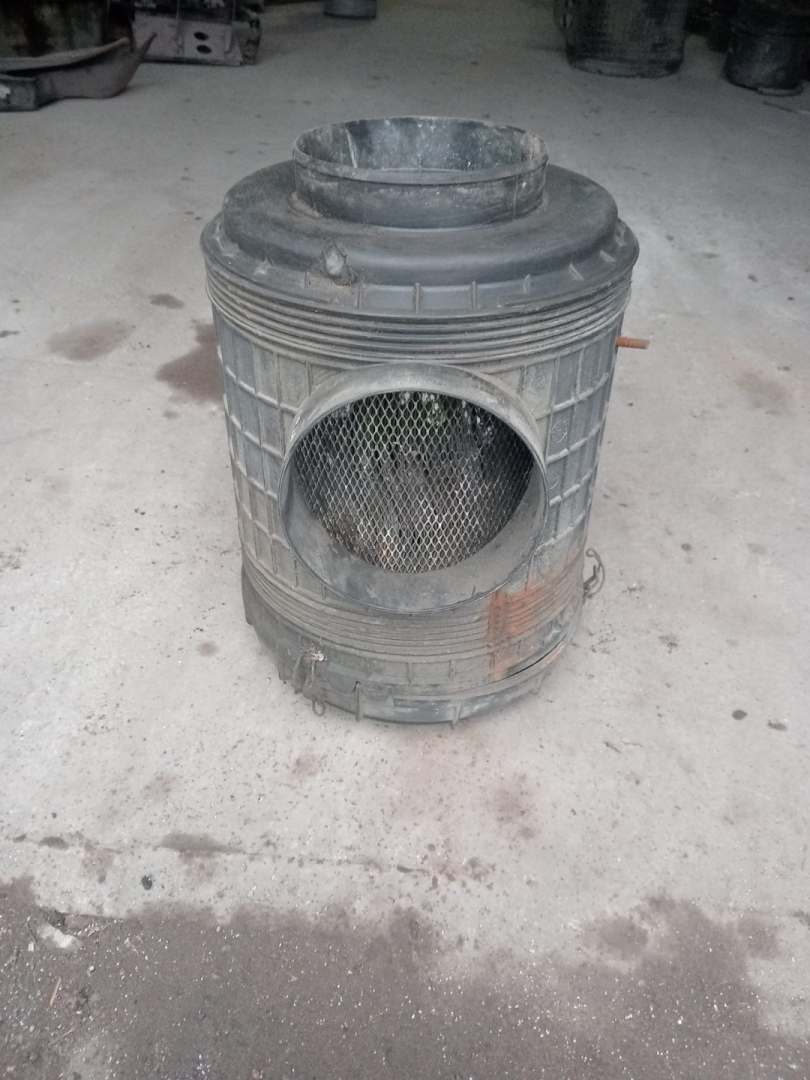 корпус воздушного фильтра Renault Magnum 1 поколение (1990 - 1997) - фото №1