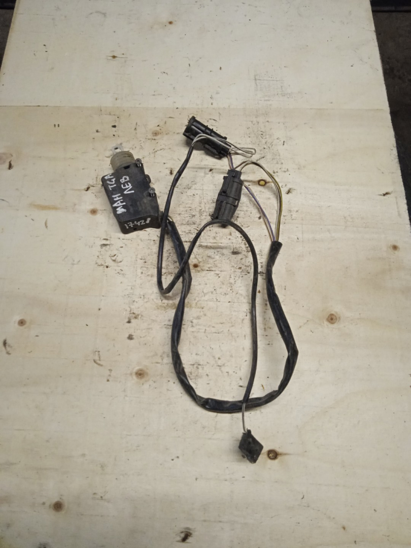 моторчик центрального замка MAN TGA 1 поколение (2000 - 2008) - фото №1