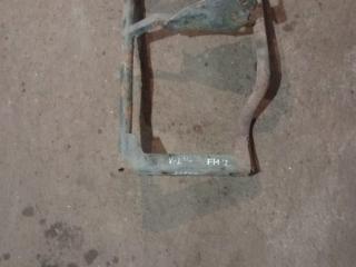 крепление ( кронштейн ) крыла Volvo FH 1 поколение (1993 - 1998)