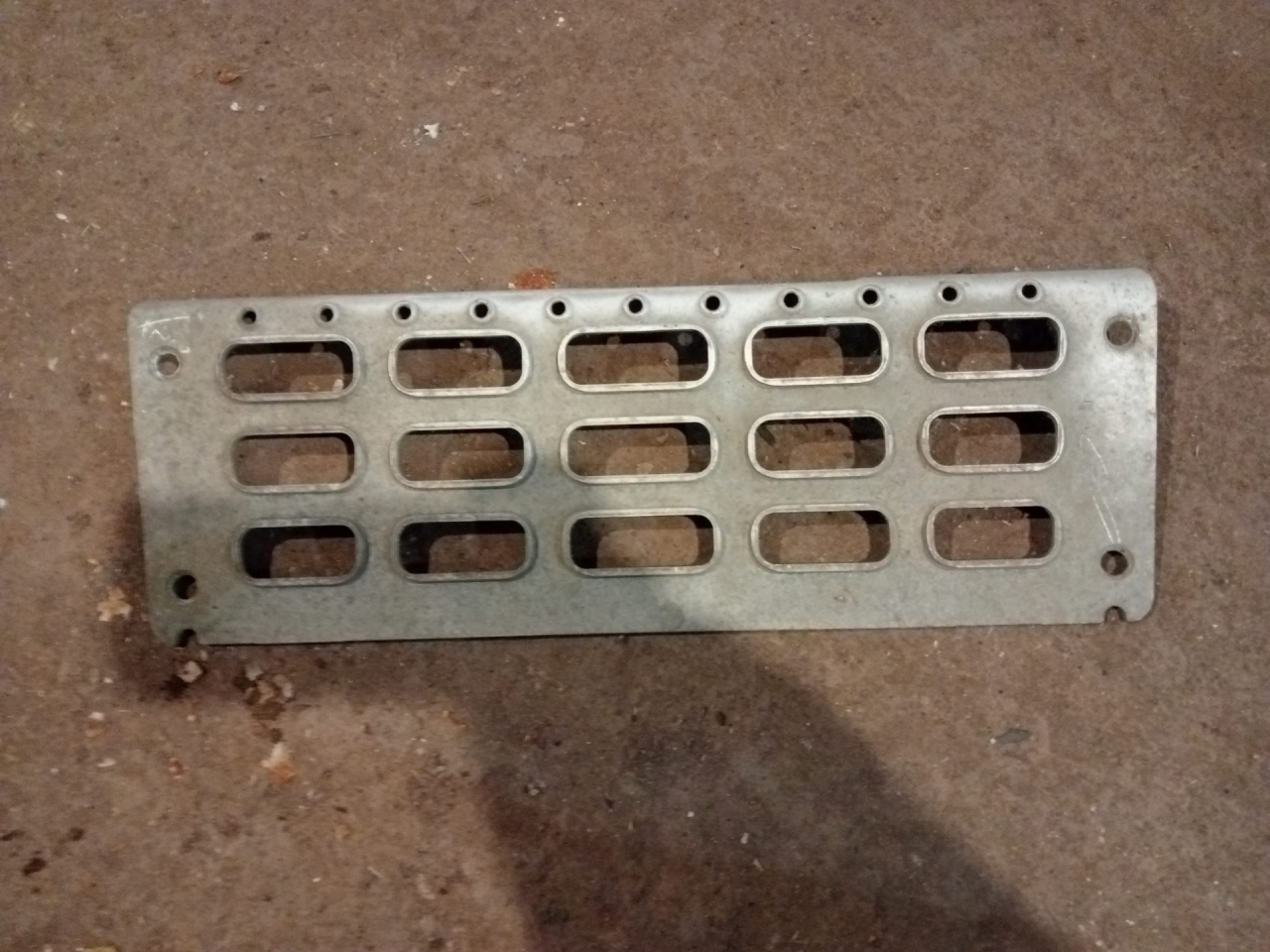 Подножка кабины Volvo FH 1 поколение (1993 - 1998) - фото №1