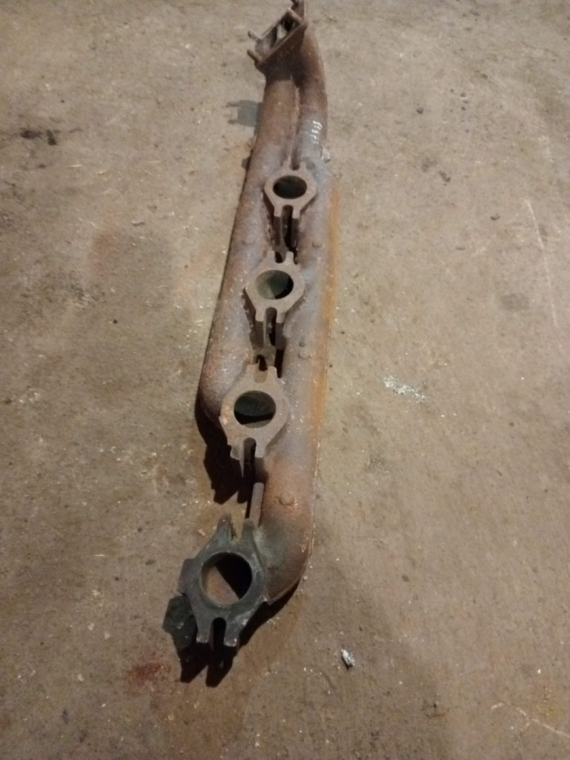 коллектор выпускной Mercedes-Benz Actros 1 поколение (MP1) (1996 - 2003) - фото №1