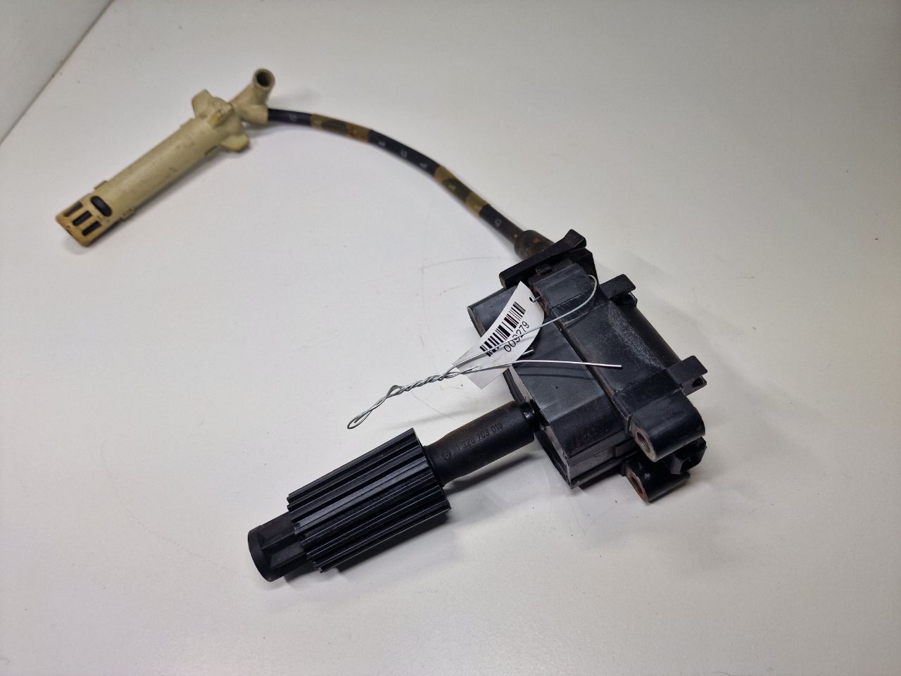 катушка зажигания Ford Galaxy 1 поколение 2000, 2.3 л., i, бензин, МКПП, передний привод, 0221505423 - фото №1