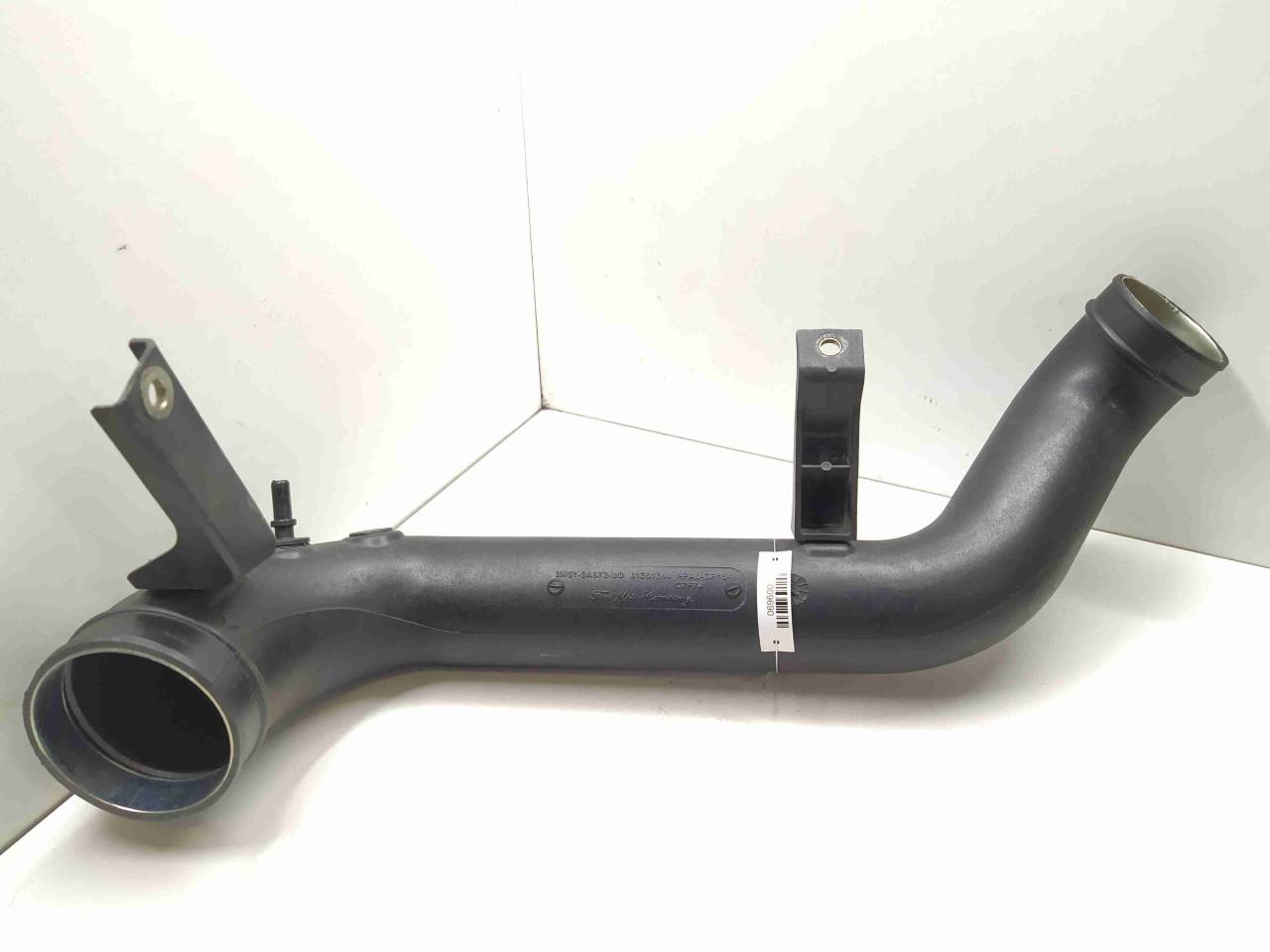 патрубок интеркулера Ford Mondeo 4 поколение 2008, 2.5 л., Ti, бензин, МКПП, передний привод, 3M519A673UD, 31261244 - фото №1