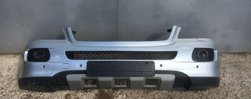 бампер передний Mercedes-Benz M-Класс W164 2007, внедорожник 5 дв., A1648851025, A1648850725, 1648851025, 1648850725 - фото №1