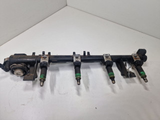 форсунка Ford Focus 2 поколение [рестайлинг] 2010, 1.6 л., i, бензин, АКПП, передний привод, 9F593, 98MF, A061P09116