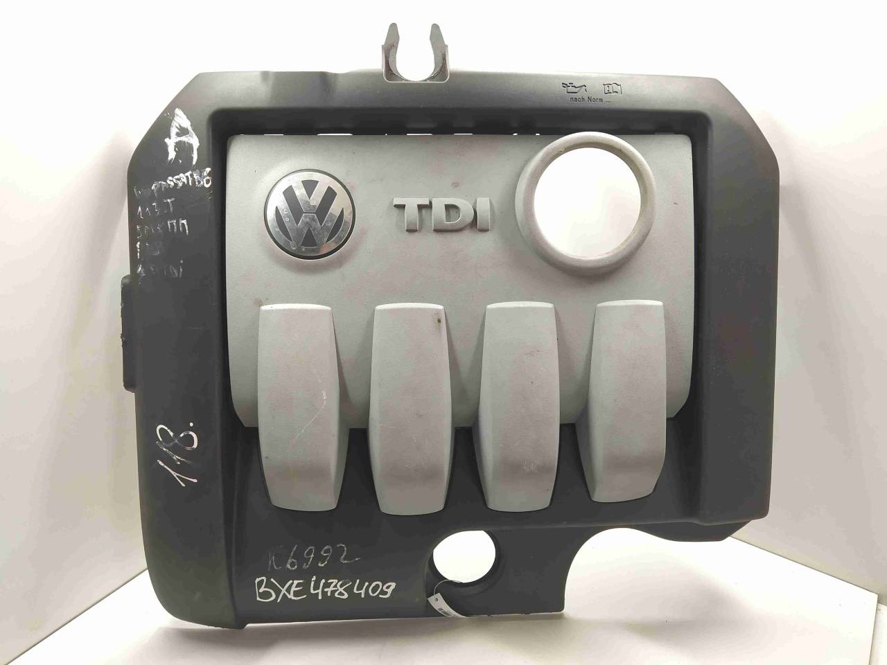 декоративная крышка двигателя Volkswagen Passat B6 2007, 1.9 л., TD, дизель, МКПП, передний привод, 03G103925BR - фото №1