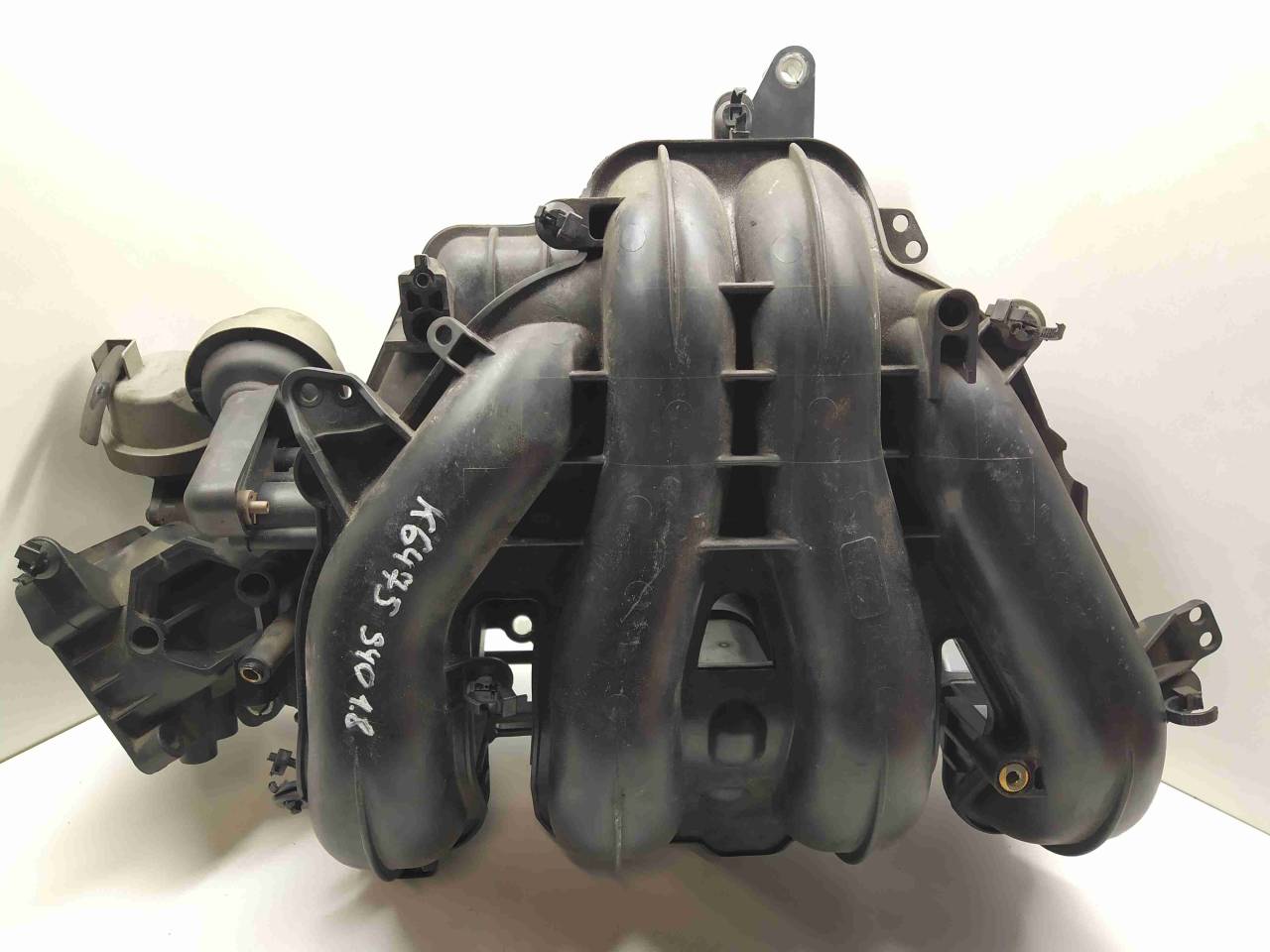 коллектор впускной Volvo S40 2 поколение 2006, 1.8 л., i, бензин, МКПП, передний привод, 4M5G9424FS - фото №1