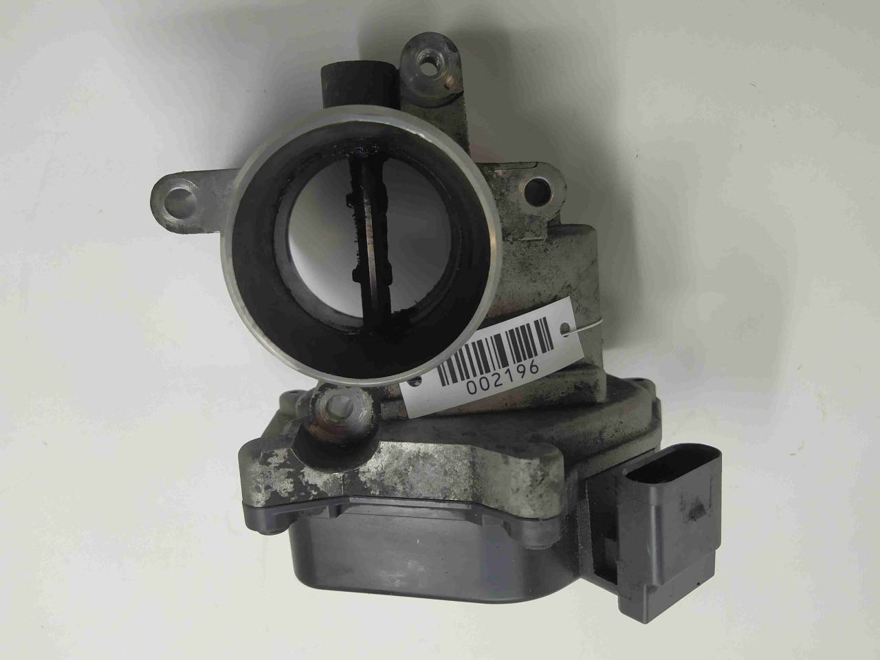 заслонка дроссельная SEAT Ibiza 4 поколение 2012, 1.6 л., TD, дизель, МКПП, передний привод, 03L128063Q - фото №1