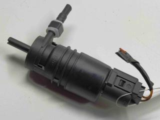 насос (моторчик) омывателя стекла BMW 1 серия F20/F21 2015, 2.0 л., дизель, АКПП, задний привод, 67127302589