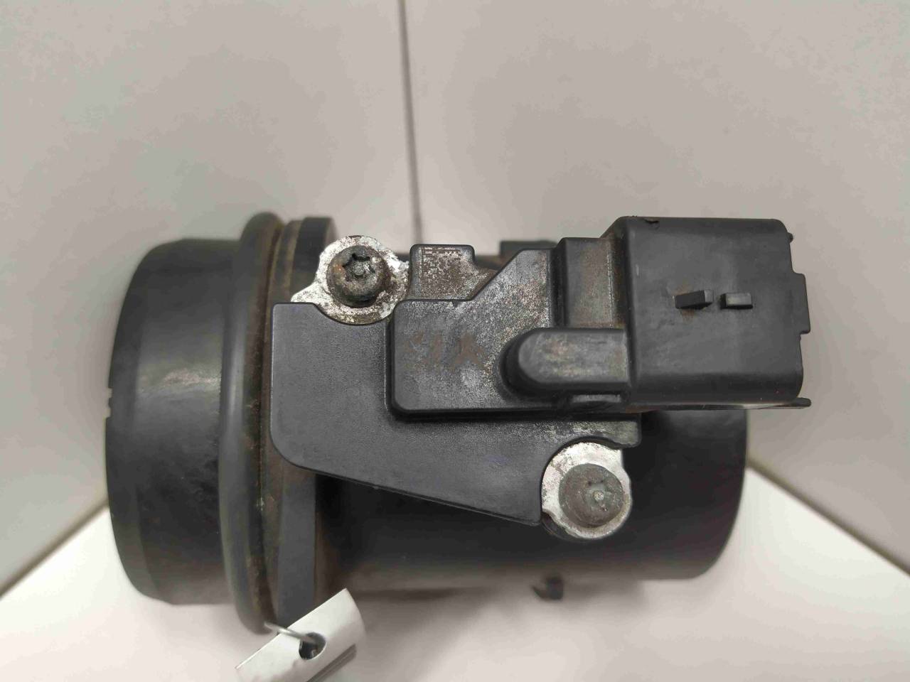 расходомер воздуха Peugeot 207 1 поколение 2009, 1.6 л., дизель, МКПП, 9683282980 - фото №1