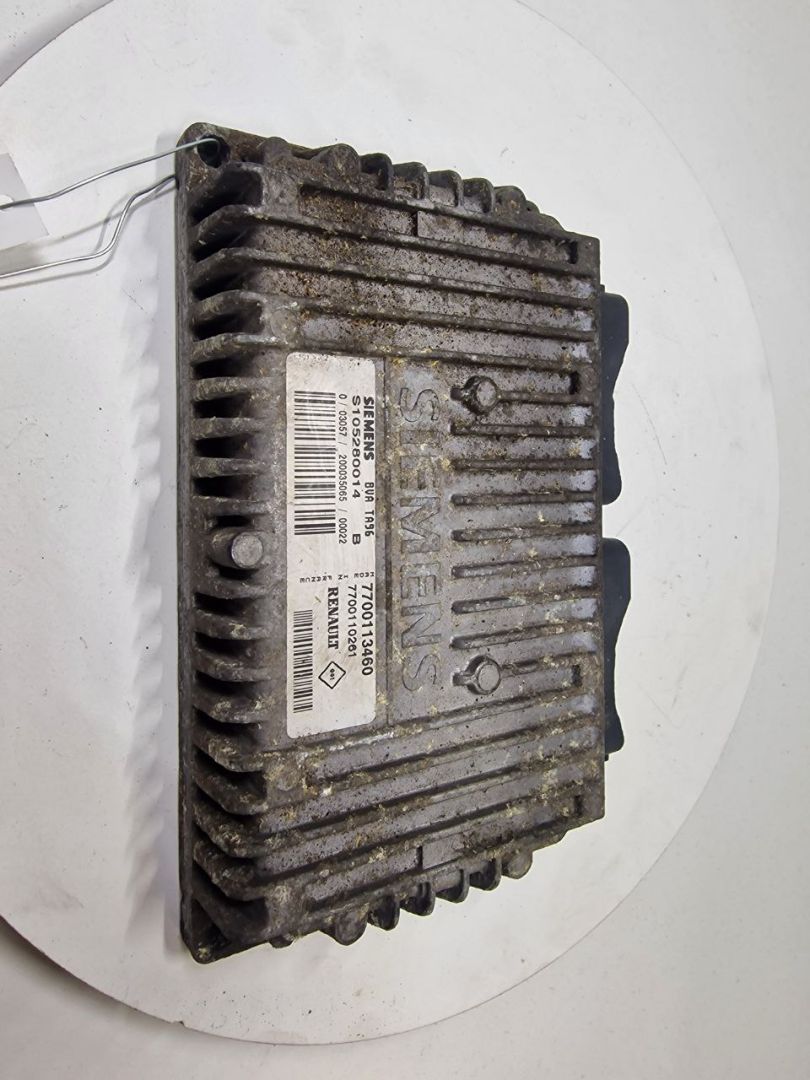 блок управления двигателем Renault Megane 1 поколение 1998, 1.6 л., бензин, 7700113460, S105280014B - фото №1
