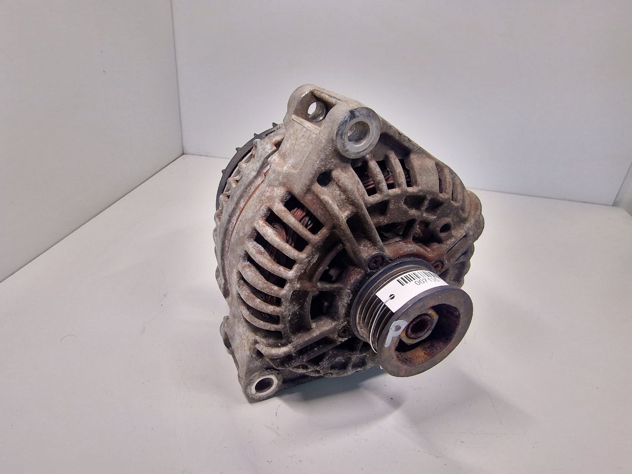 генератор Mercedes-Benz CL-Класс C215 2002, 5.0 л., i, бензин, АКПП, задний привод, 0124615012, A0121541302, A0124615012 - фото №1