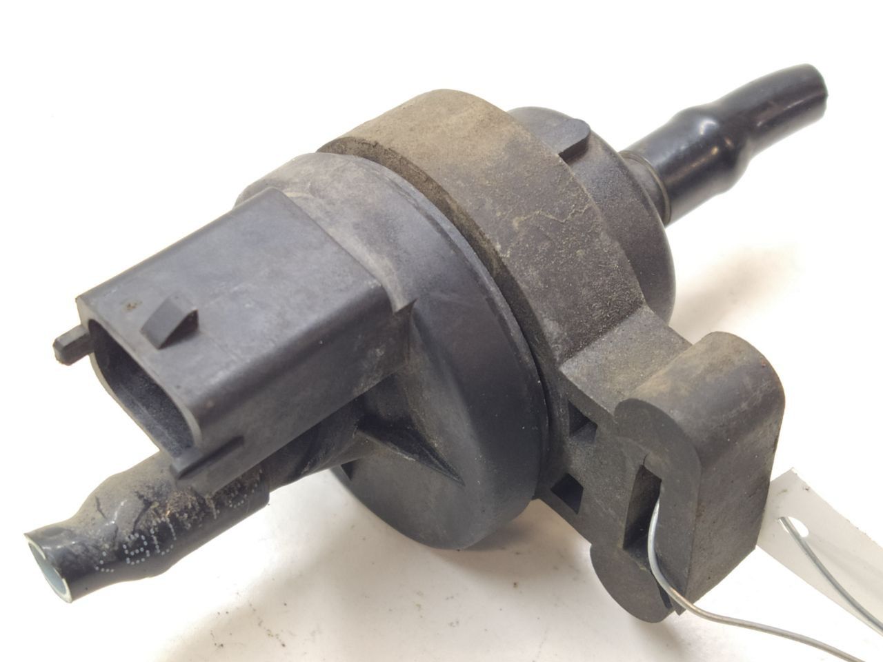 клапан вентиляции топливного бака Ford Focus 2 поколение 2008, 1.8 л., i, бензин, МКПП, передний привод, 0280142412 - фото №1