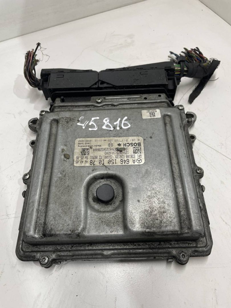блок управления двигателем Mercedes-Benz Vito W639 2007, 2.2 л., дизель, A6461501078, 0281013788 - фото №1