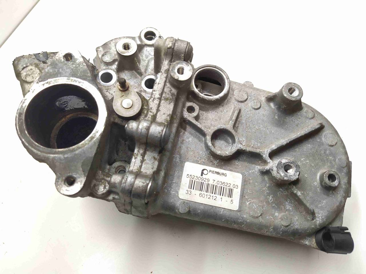 охладитель EGR / Радиатор EGR Peugeot Bipper 1 поколение 2017, 1.3 л., JTD, дизель, МКПП, передний привод, 55230929 - фото №1