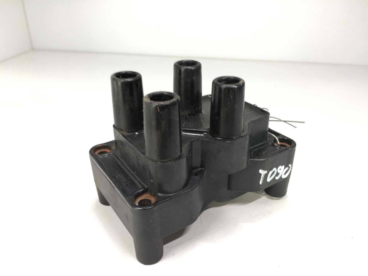 катушка зажигания Ford Focus 2 поколение 2007, 1.6 л., i, бензин, МКПП, передний привод, 0221503485 - фото №1