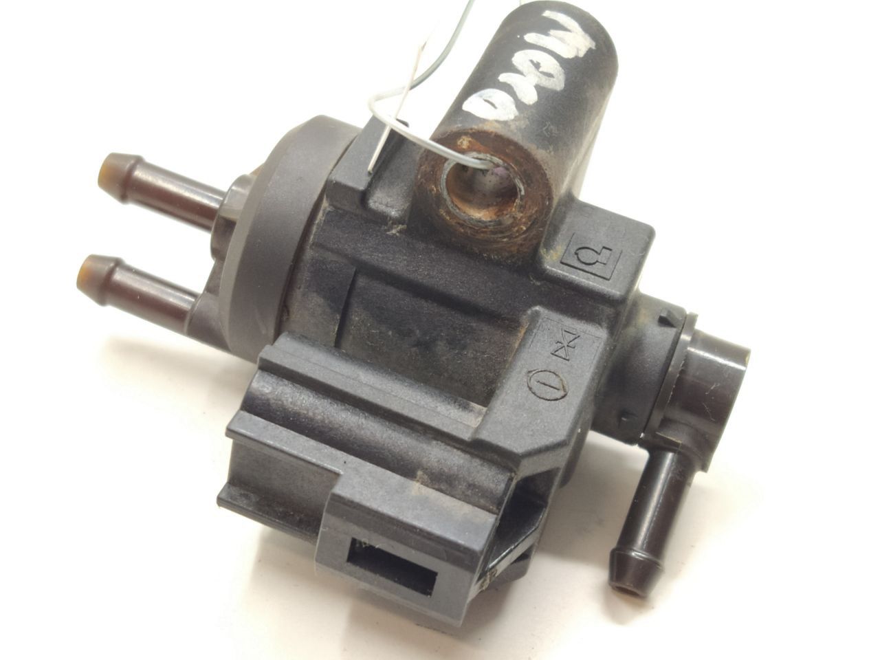 клапан управления турбиной (актуатор) Ford Transit 8 поколение 2016, 2.0 л., TDCi, дизель, МКПП, задний привод, GK3Q9S468AA - фото №1