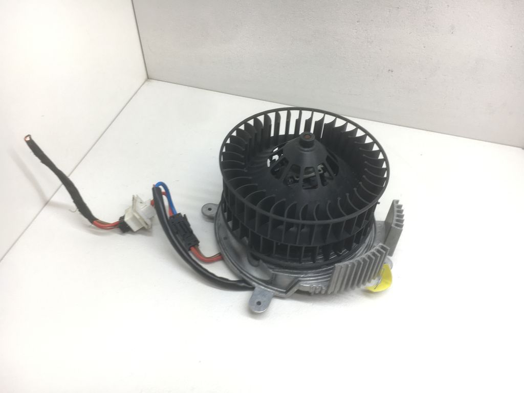 сопротивление печки Mercedes-Benz E-Класс W210/S210 1998, A2108204342, A2108203942, 2108204342, 2108203942, 9140010281, 5399879770 - фото №1