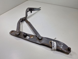 петля крышки багажника BMW 5 серия E39 1997, 2.0 л., i, бензин, МКПП, седан, задний привод, 8159398