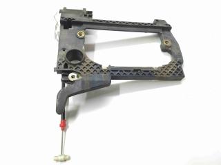 скелет ручки двери передней правой BMW 5 серия E39 1999, 2.5 л., i, бензин, МКПП, седан, задний привод, 51218236644, 8236644