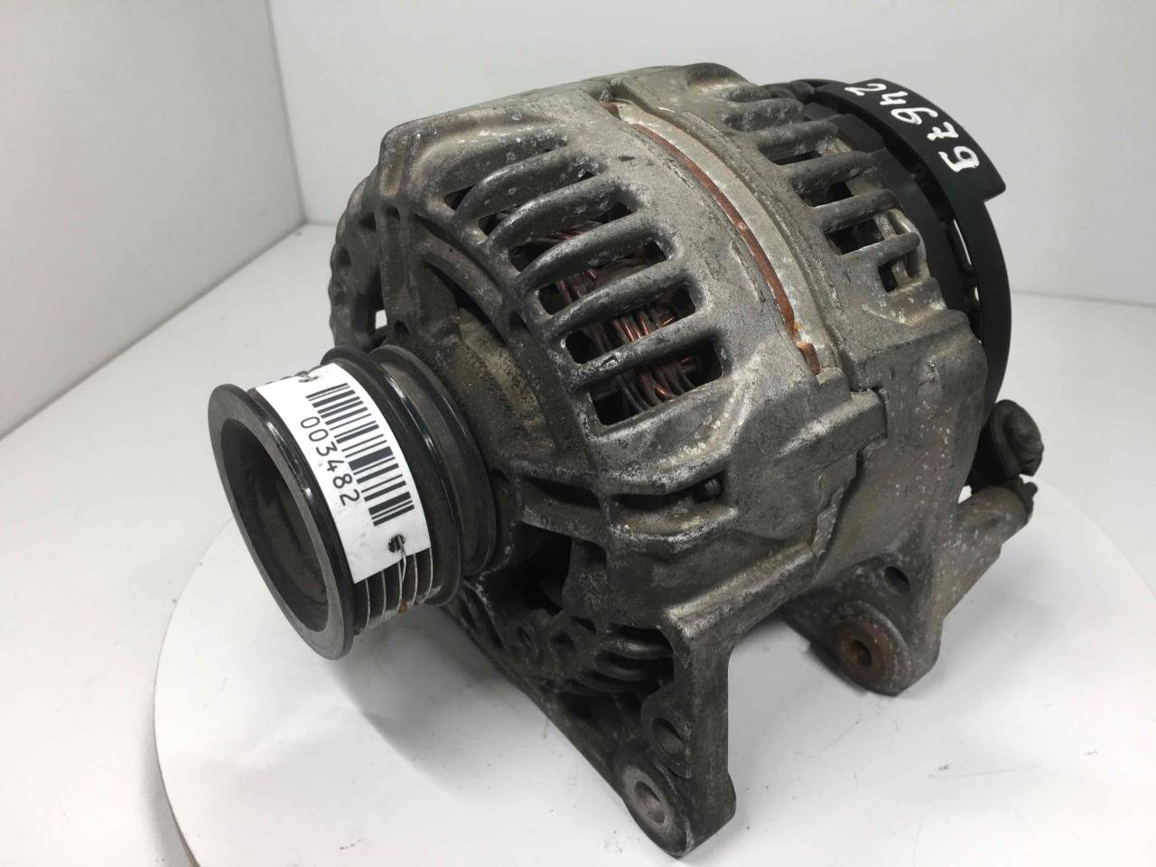 генератор Volkswagen Golf 4 поколение 2003, 1.6 л., i, бензин, 0124325003 - фото №1