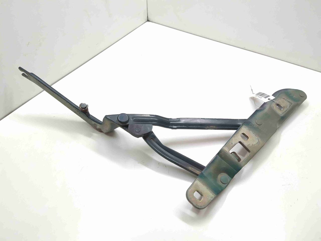 петля крышки багажника BMW 5 серия E39 1999, 2.5 л., i, бензин, МКПП, седан, задний привод, 8159397, 41518159397, 41628203277, 8203277 - фото №1