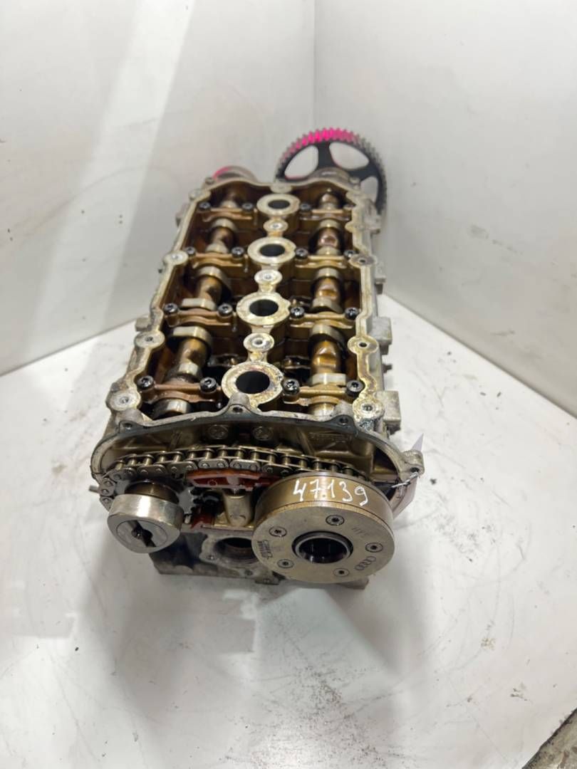 головка блока цилиндров Audi A4 B7 2008, 2.0 л., BWE, бензин, 06F103373, 06F103285 - фото №1