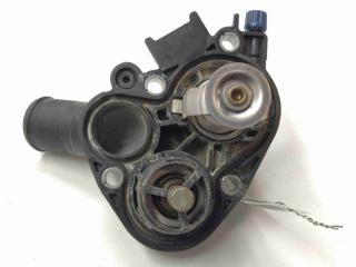 корпус термостата Peugeot 208 1 поколение 2013, 1.2 л., i, бензин, МКПП, передний привод, 9675949380