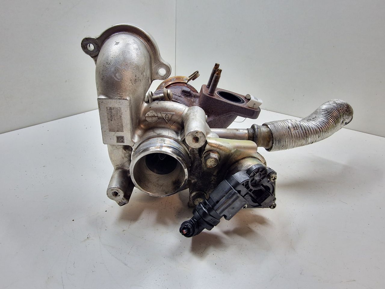 турбина Citroen C4 1 поколение 2011, 1.6 л., HDi, дизель, МКПП, передний привод, 9673283680, TD02H207TV, 11020120256, 4937302003 - фото №1