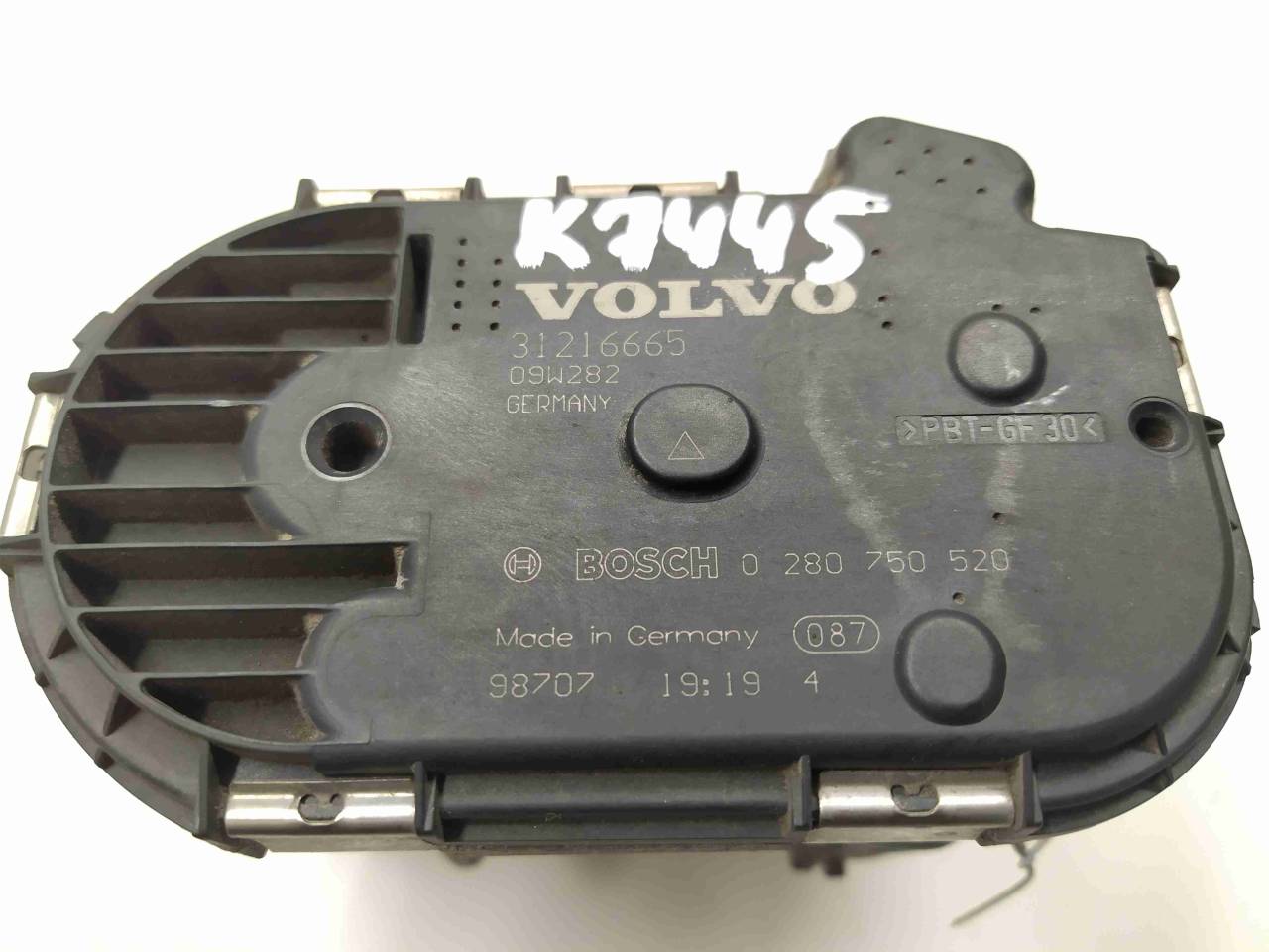 заслонка дроссельная Volvo XC70 3 поколение 2009, 2.4 л., TD, дизель, АКПП, передний привод, 31216665, 0280750520 - фото №1