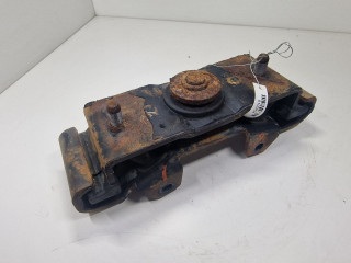 подушка крепления КПП Mitsubishi L200 4 поколение 2011, 2.5 л., DiD, дизель, МКПП, полный привод, -
