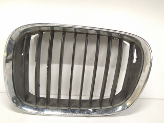 решетка радиатора BMW 5 серия E39 1999, 2.5 л., бензин, 8159311