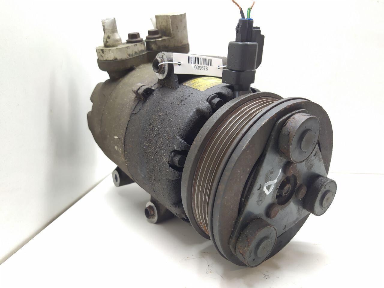 компрессор кондиционера Ford Focus 2 поколение 2007, 1.6 л., i, бензин, АКПП, передний привод, 3M5H19D629PH - фото №1