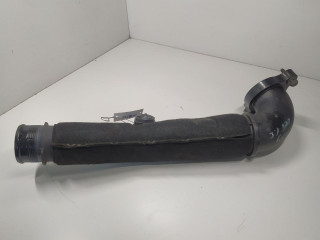 патрубок интеркулера Skoda Octavia 2 поколение (A5) [рестайлинг] 2013, 1.6 л., TD, дизель, МКПП, передний привод, 04L145762AD