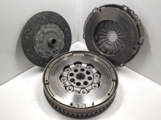 комплект сцепления Renault Trafic 3 поколение 2015, 1.6 л., DCi, дизель, МКПП, передний привод, 301015679R, 302052965R