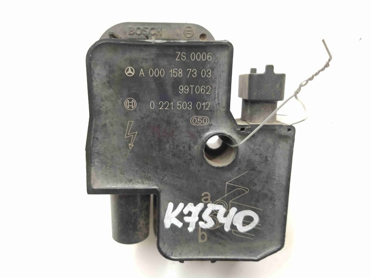 катушка зажигания Mercedes-Benz M-Класс W163 1999, 4.3 л., i, бензин, АКПП, внедорожник 5 дв., полный привод, A0001587303, 0221503012, 0001587303 - фото №1