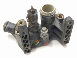 фланец (тройник) системы охлаждения Ford Focus 2 поколение [рестайлинг] 2009, 1.6 л., i, бензин, МКПП, передний привод, 7M5G8K556AC